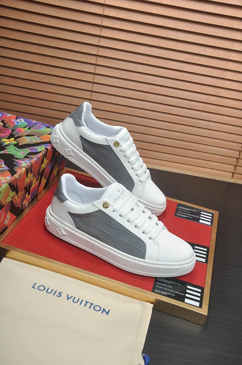 Men's shoes 💰540💶[LOUIS VUITTON] Original order price (water-dyed cowhide lining) new model 🍀LV Louis Vuitton * - top version of LV classic trendy shoes! Made of imported original cowhide, water-dyed cowhide lining, and original wear-resistant rubber outsole! High quality products! Code number 38-45 (45 is custom-made and cannot be returned or exchanged)